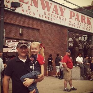 Meet your Posher, Mikael